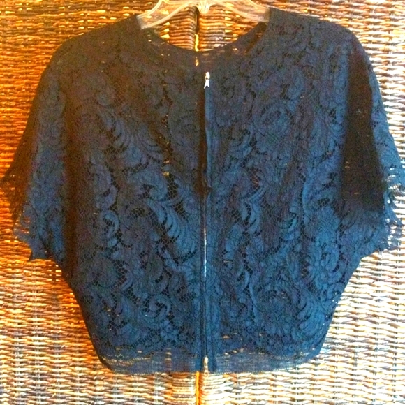 New! ADAM LIPPES Lace Cropped Top - Picture 4 of 10